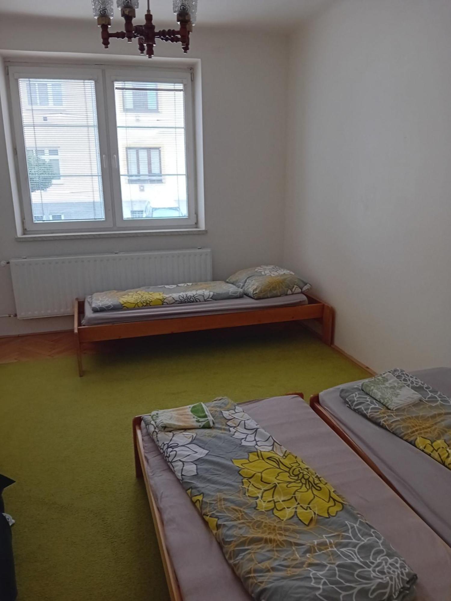 Holub Apartment In City Centrum Komarov ภายนอก รูปภาพ